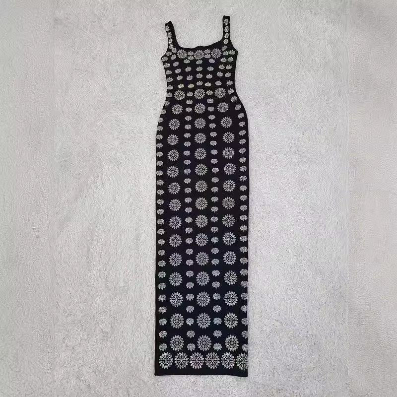 V-neck suspender with diamond embellishment buttocks wrapped bandage skirt high-end heavy industry dress