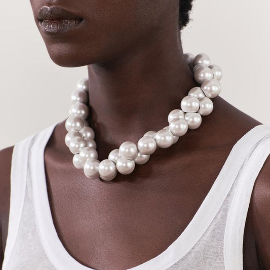 Vintage large pearl Baroque necklace with elegant temperament and collarbone chain