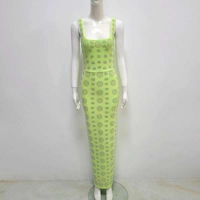V-neck suspender with diamond embellishment buttocks wrapped bandage skirt high-end heavy industry dress